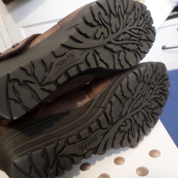 Earth Spindrift Cinnamon Distressed Leather Wedge Shoes NIB Sz 8.5 - Picture 8 of 9